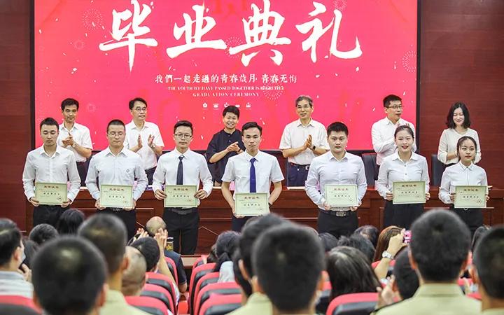 山城重庆,繁华与历史的交融之地